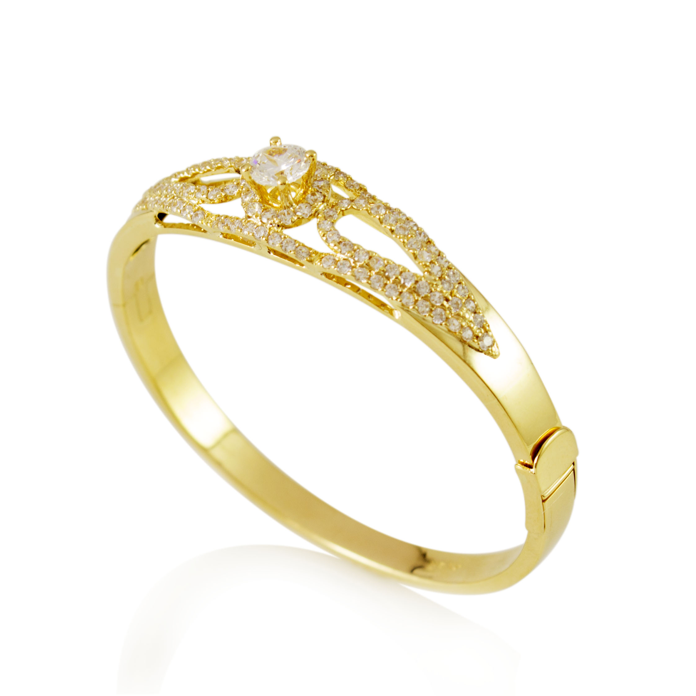 Vòng tay nữ kiểu mạ vàng 18k: Vòng tay nữ kiểu mạ vàng 18k với thiết kế đơn giản nhưng tinh tế là sự lựa chọn hoàn hảo cho các quý cô hiện đại. Với chất liệu vàng 18k mạ vàng, sản phẩm mang đến sự quý phái, sang trọng và cá tính cho người mang.